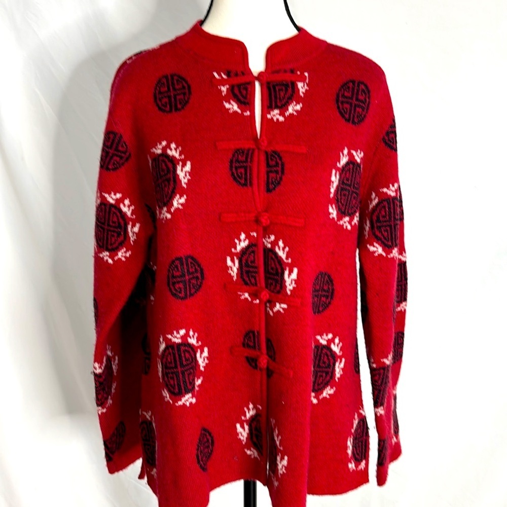 Norm Thompson Vintage Oriental Style 100% wool sweater